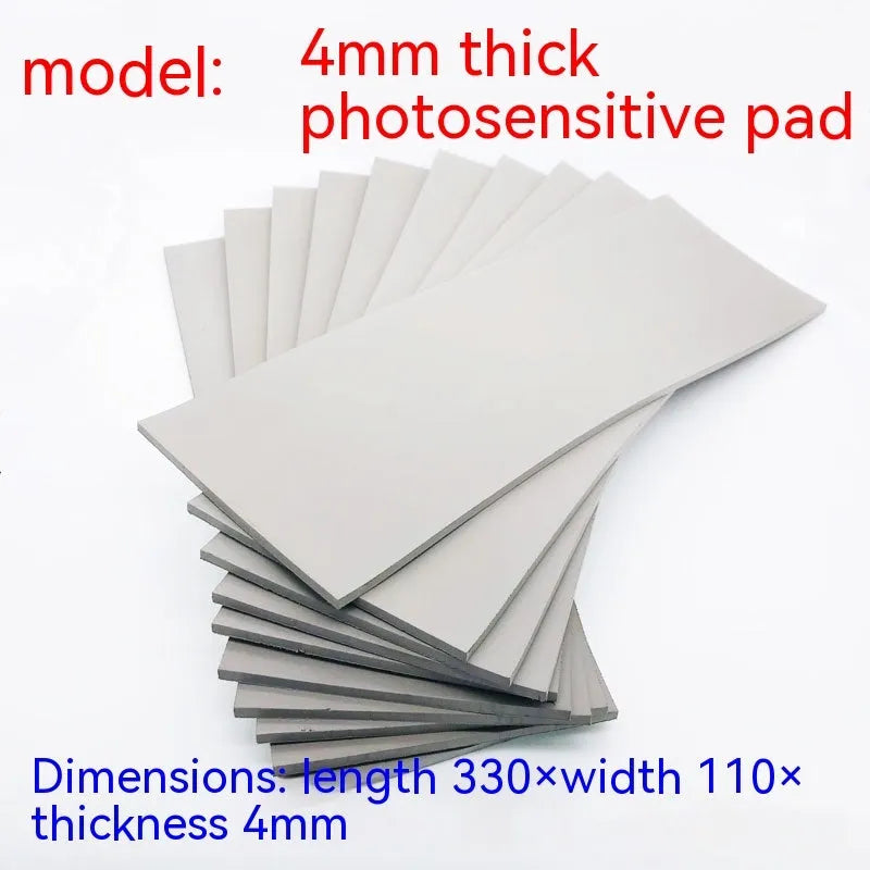 Black and grey plastic light-sensitive mat for seal making, shown in 7mm, 4mm, and 2mm thickness options.