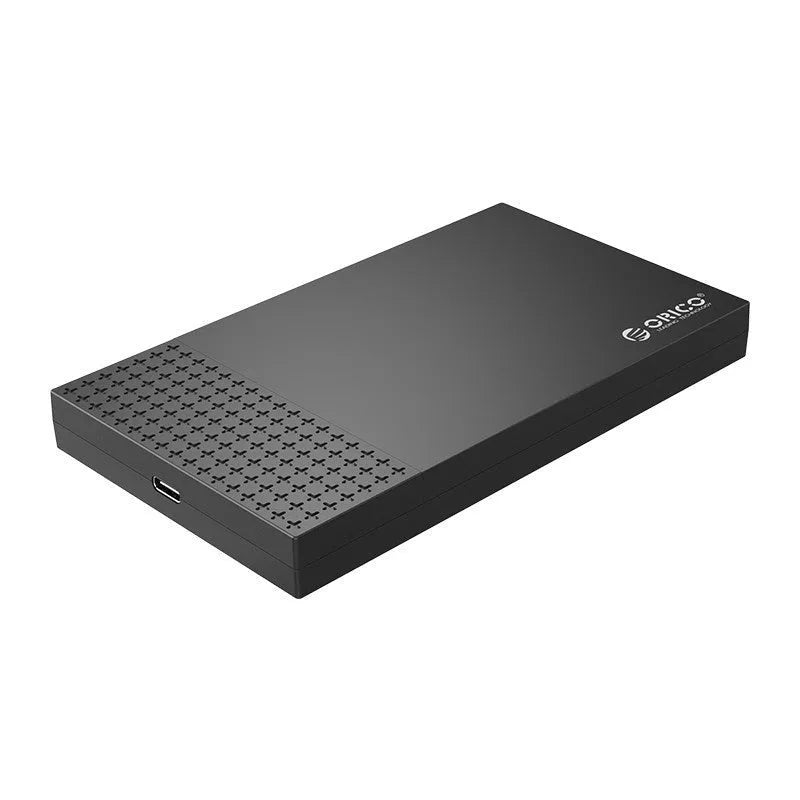 Black ABS plastic Type-C USB 3.1 hard disk box for 25-inch SATA drives measuring 138mm x 80mm x 14mm