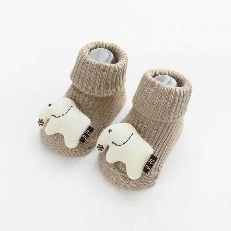 Baby socks with non-slip soles in combed cotton, showing colour options and size chart