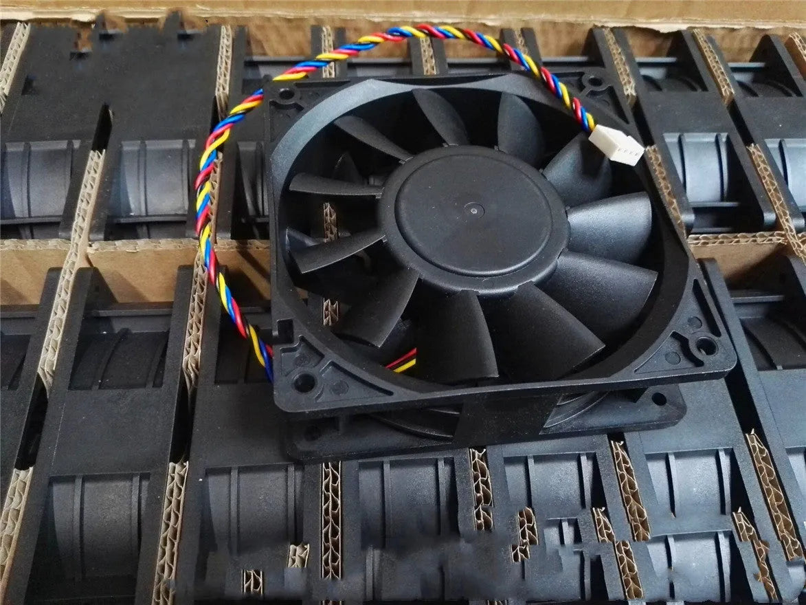 Delta PFC1212DE 120mm 12V DC cooling fan with black PBT frame and 4-pin PWM cable
