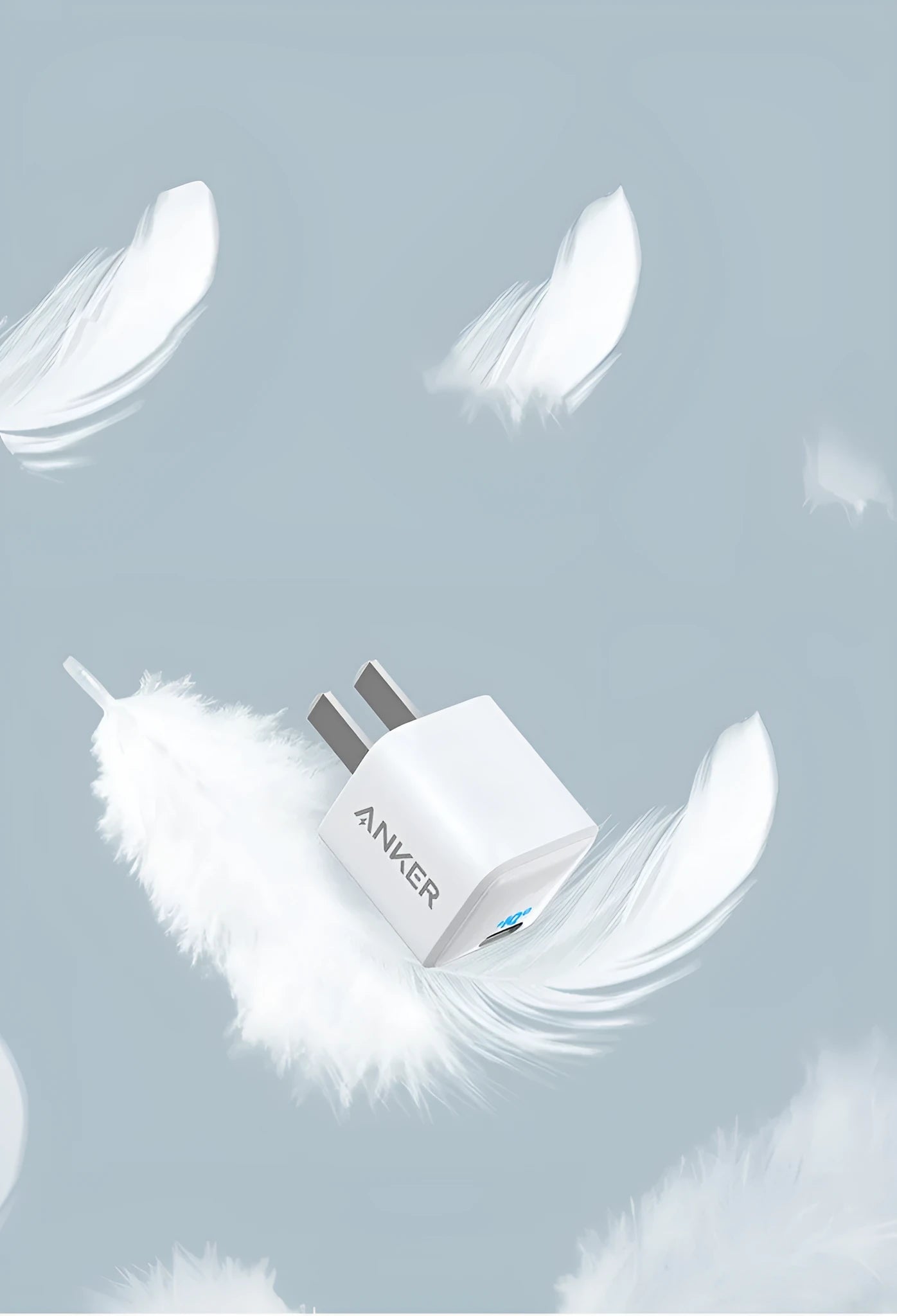 White USB travel charger for mobile phones with 5V 600mA output