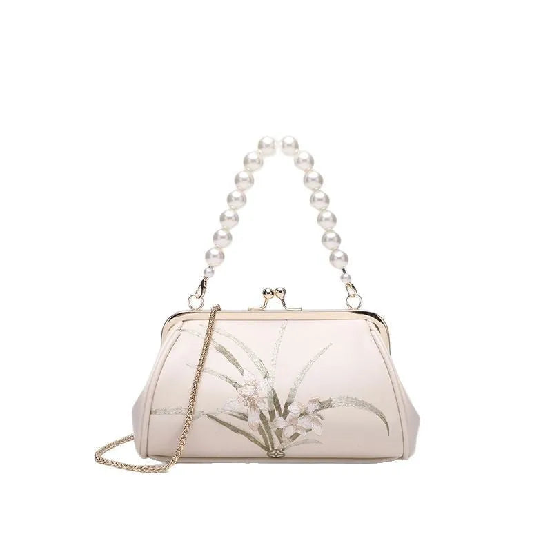 Beige embroidered shell-shaped women's shoulder bag in soft PU leather