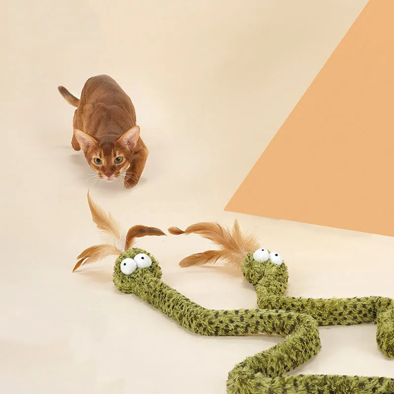 Green snake cat teasing stick toy with feather attachments on 140 cm pole