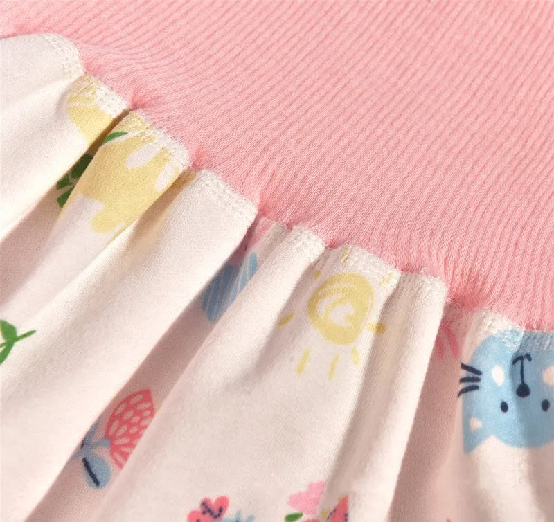 Baby diaper training pants in cotton with waterproof layer, high waist design with cartoon prints