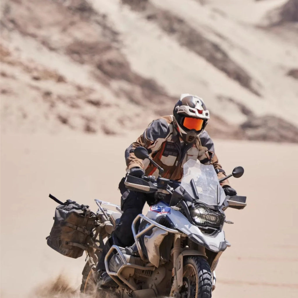 Rally Orange full-face off-road motorcycle helmet with carbon fibre shell and colour-changing lens size S