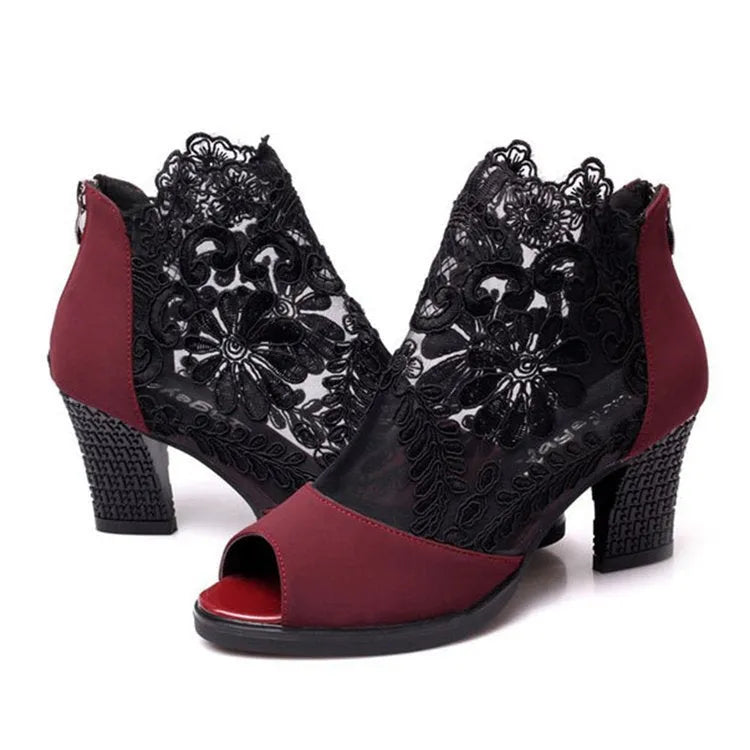 Lucyever women's black lace gladiator sandals with square high heel and zip closure.