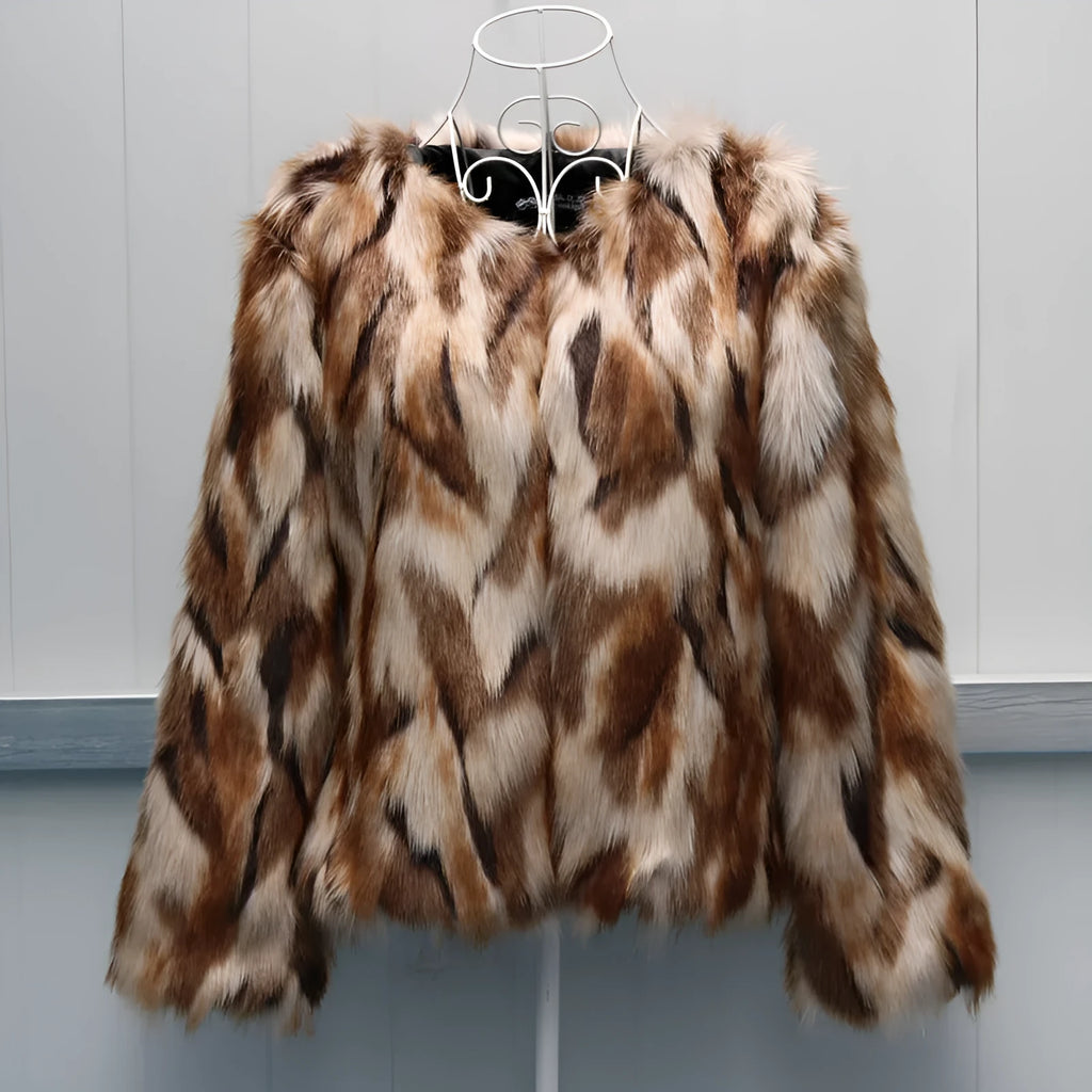 Women's slim-fitting Korean style faux fur coat in artificial fur fabric