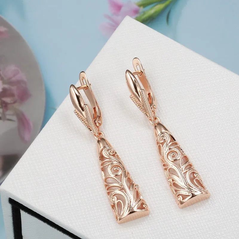 Retro hollow-carved rose gold copper earrings with leaf design for women