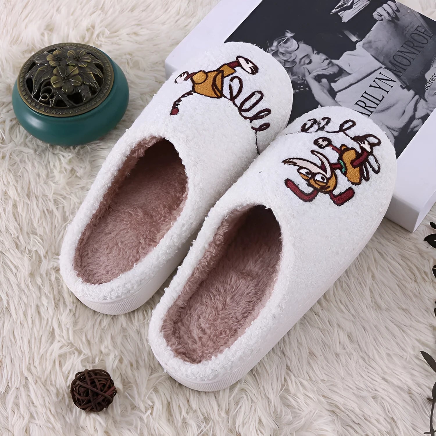White cartoon fluffy slippers with toe holder design and non-slip rubber soles