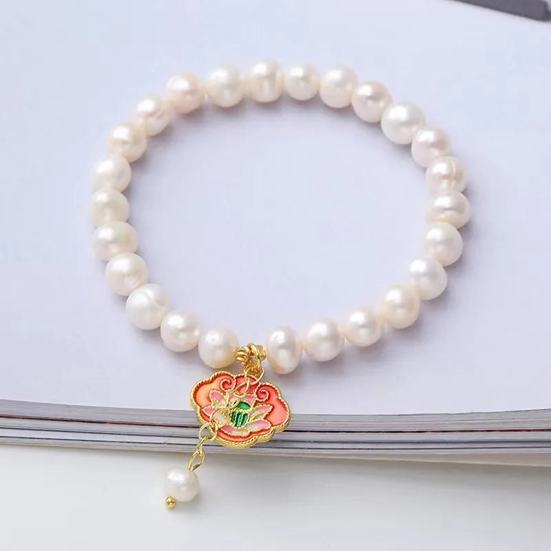 White natural freshwater pearl bracelet with vintage goldfish lotus pendant and antique electroplating