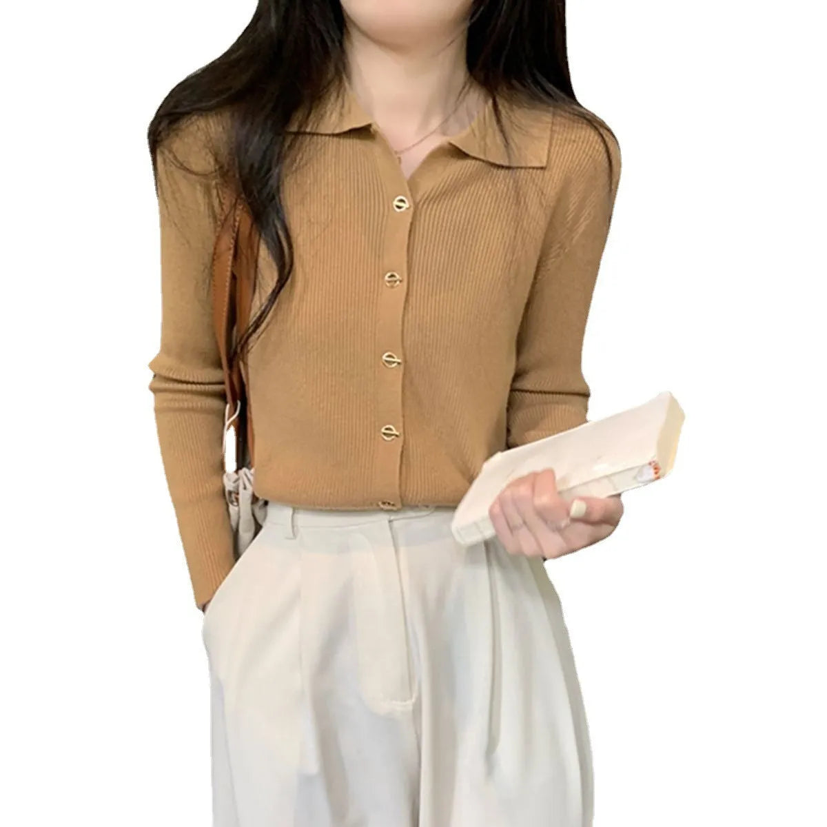 Loose fit viscose knitted cardigan in beige colour with long sleeves