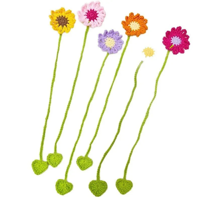 Hand-crocheted daisy bookmark with milk cotton yarn and flexible wire in multiple colour options