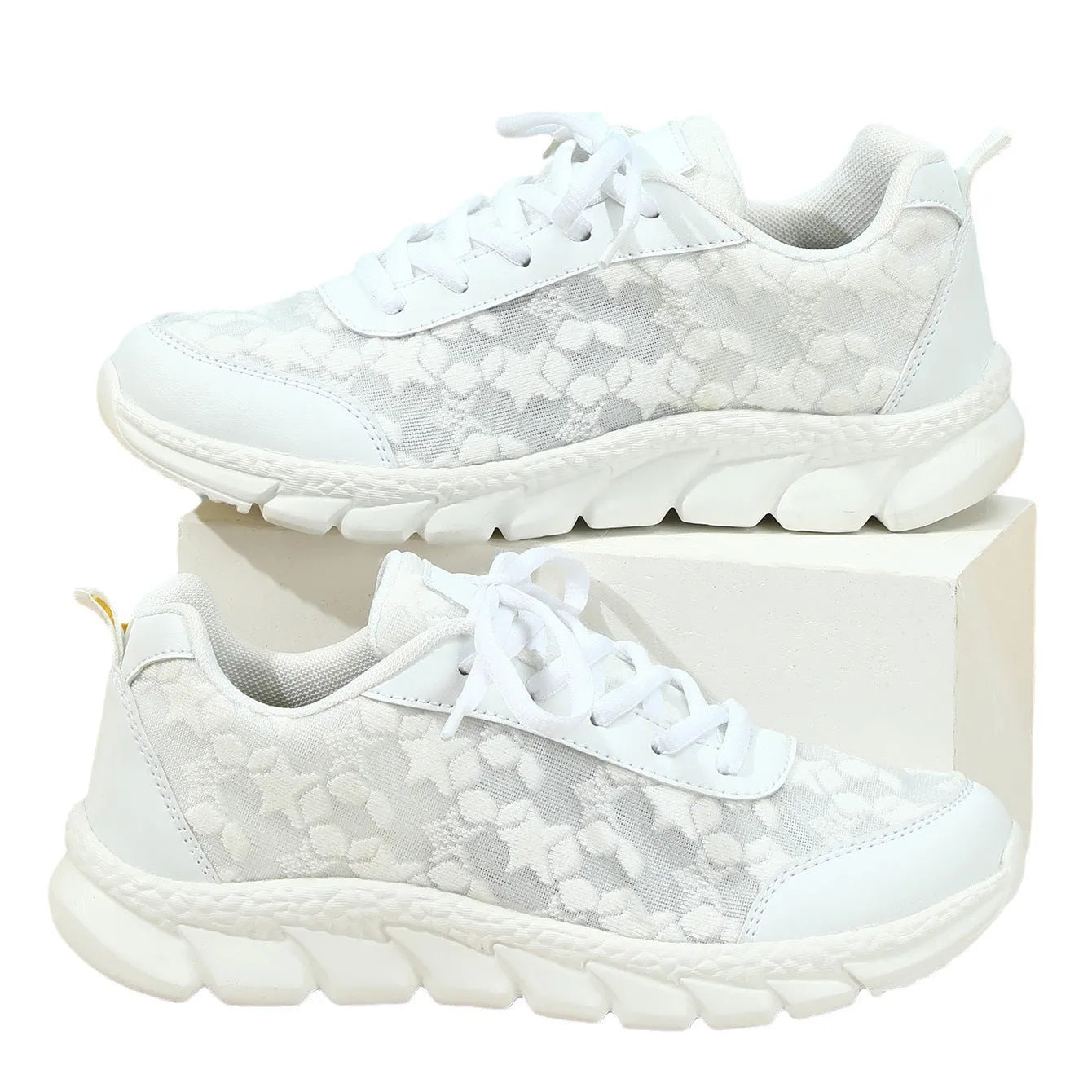 Breathable lightweight white women's casual sports shoes low top mid heel MD sole round toe lace-up