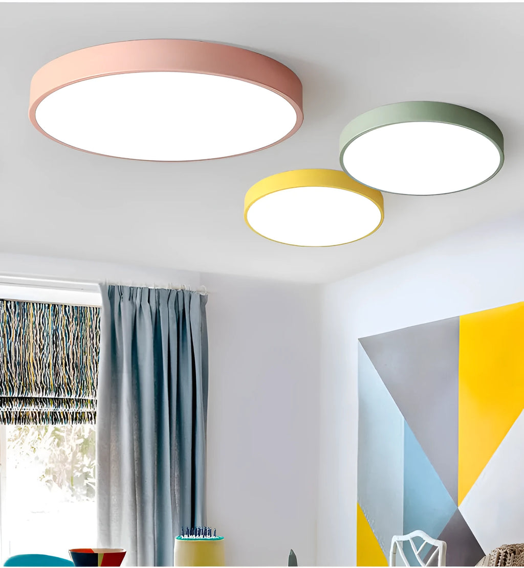 Ultra-thin 22cm 12W LED ceiling light with remote dimming in white trim