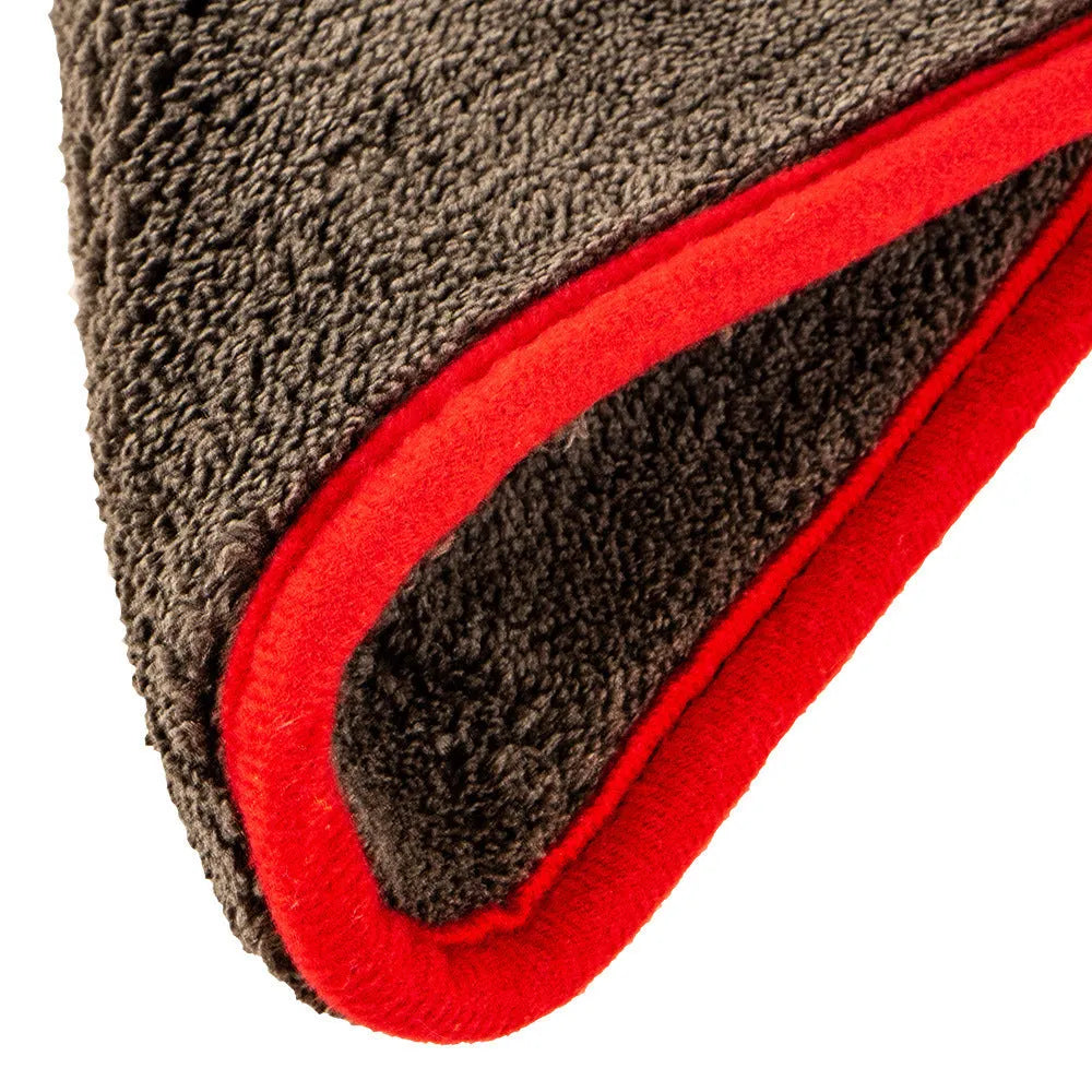 Car detailing microfiber towel 1200GSM composite coral fleece in 40x40cm size on a car bonnet