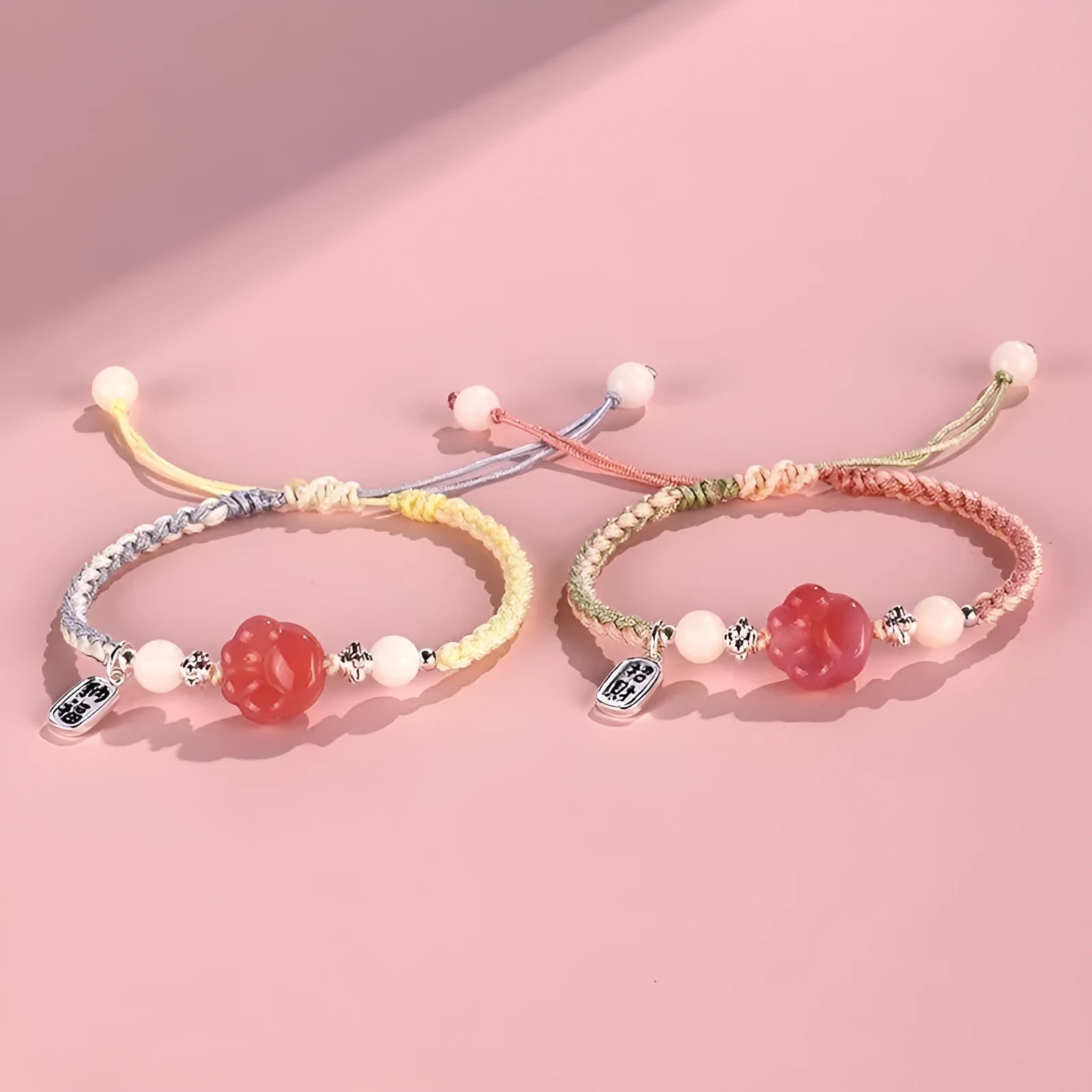 Cat's paw design woven bracelet in couple style with manual processing