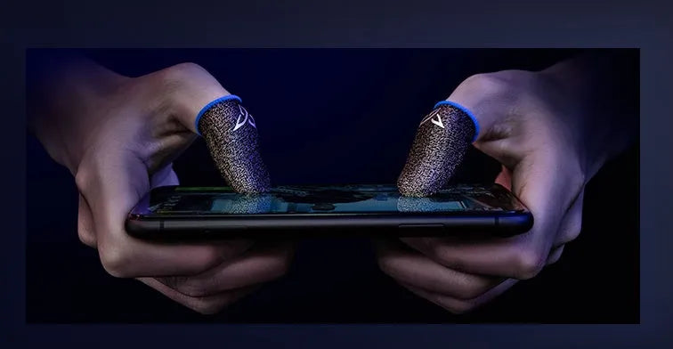 Green gaming thumb sleeves with 3M reflective logo made from silver fibre ring-spun yarn
