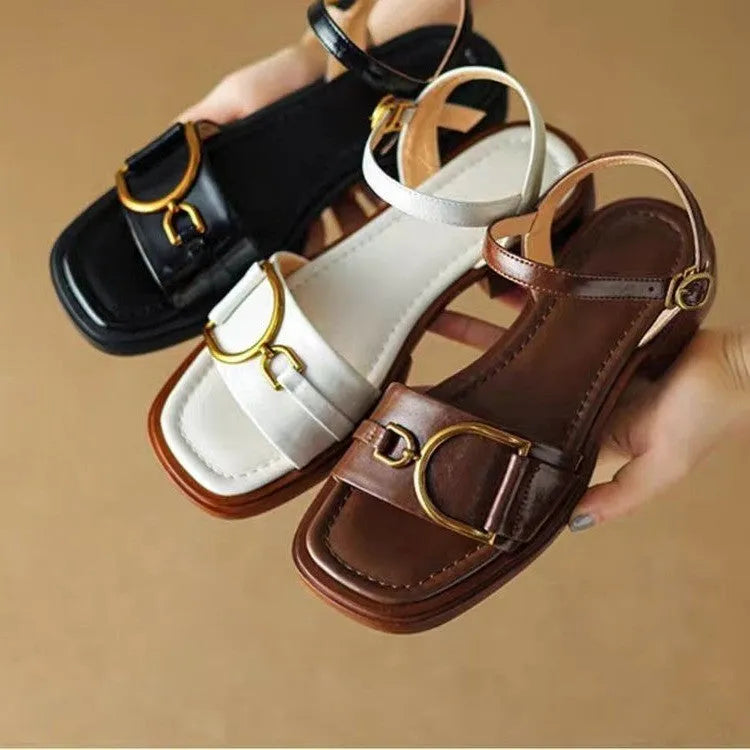 Women's thick-soled leather sandals in beige with button closure and round toe