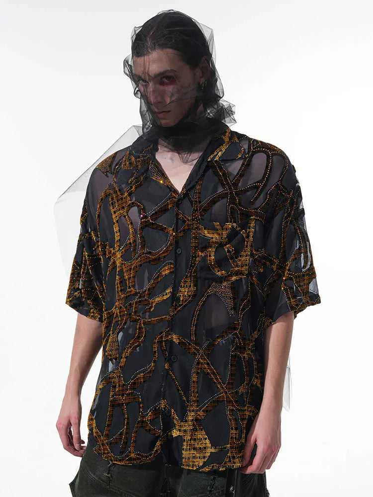 Men's black and grey snake pattern short-sleeved shirt with translucent polyester fabric
