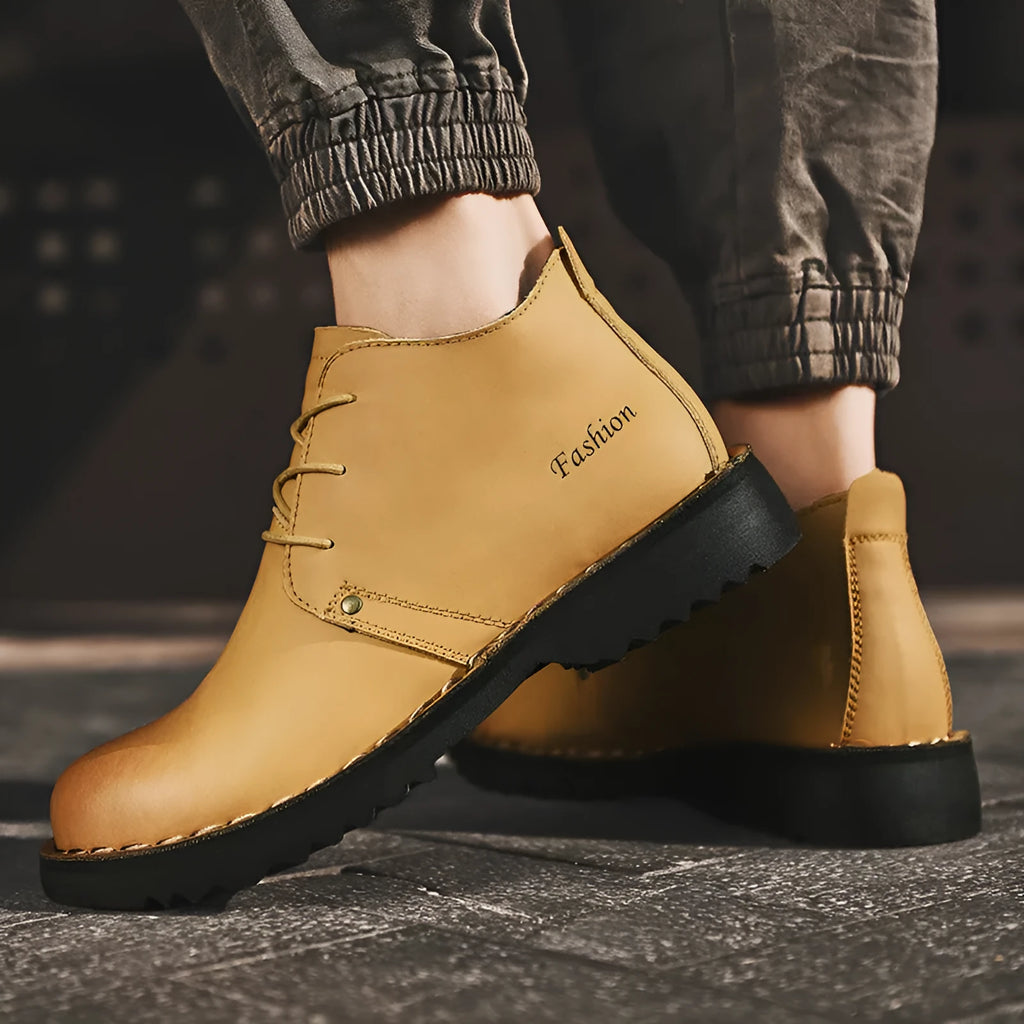 Men's casual business formal boots in black, round toe, microfiber leather, solid colour, sizes 38-44