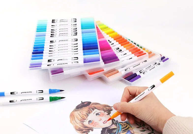 Set of dual-tip watercolour brush pens with flexible brush nibs and fine points, arranged by colour.