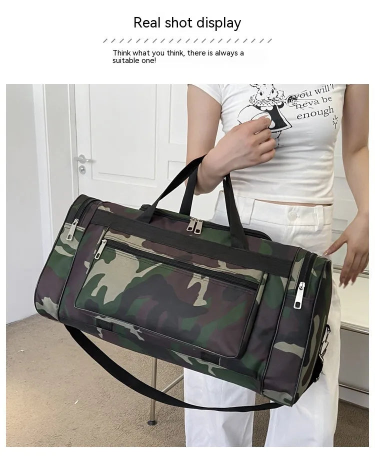 Camouflage waterproof luggage bag with 20L capacity and stripe pattern lining