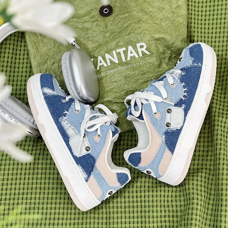 Low-top canvas bread shoes in Denim Blue Pink with PU sole, mesh lining, and front lace-up