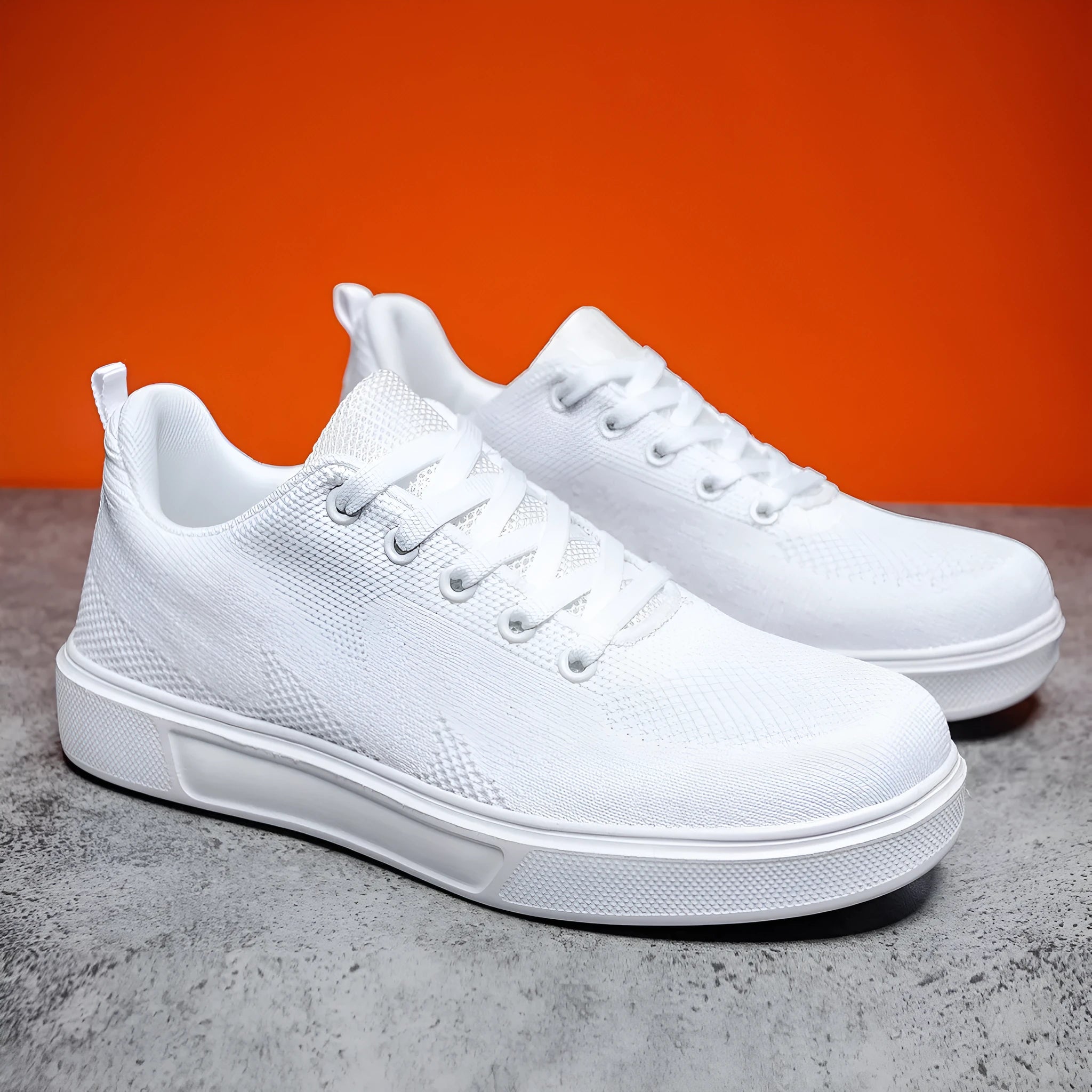 Light white casual board shoes with thick EVA soles and breathable mesh uppers