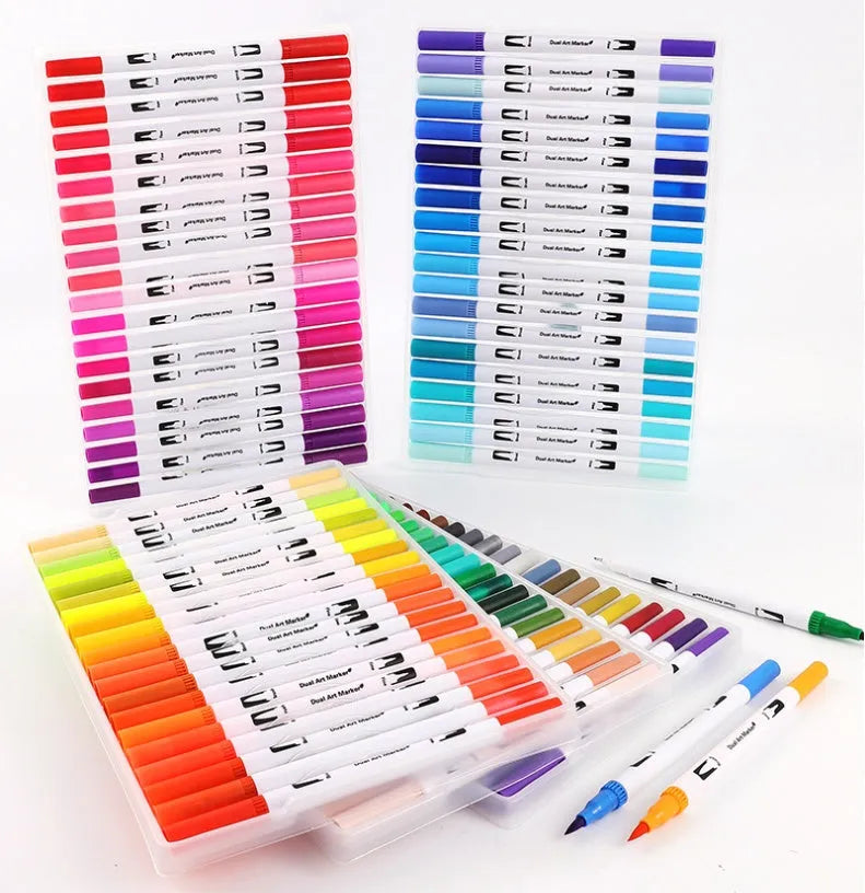 Set of dual-tip watercolour brush pens with flexible brush nibs and fine points, arranged by colour.