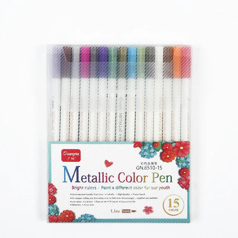 Black colouring pen set in a box for use on card albums and metal surfaces.