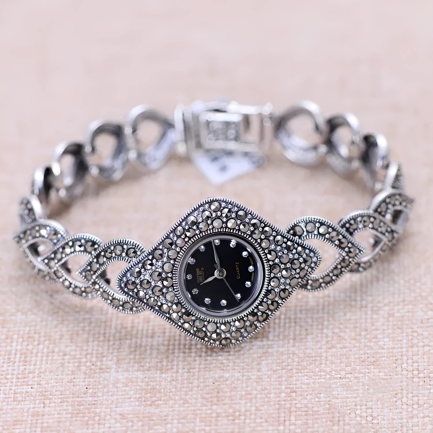 Love Thai Silver heart-shaped diamond processing women's bracelet watch in Photo Colour