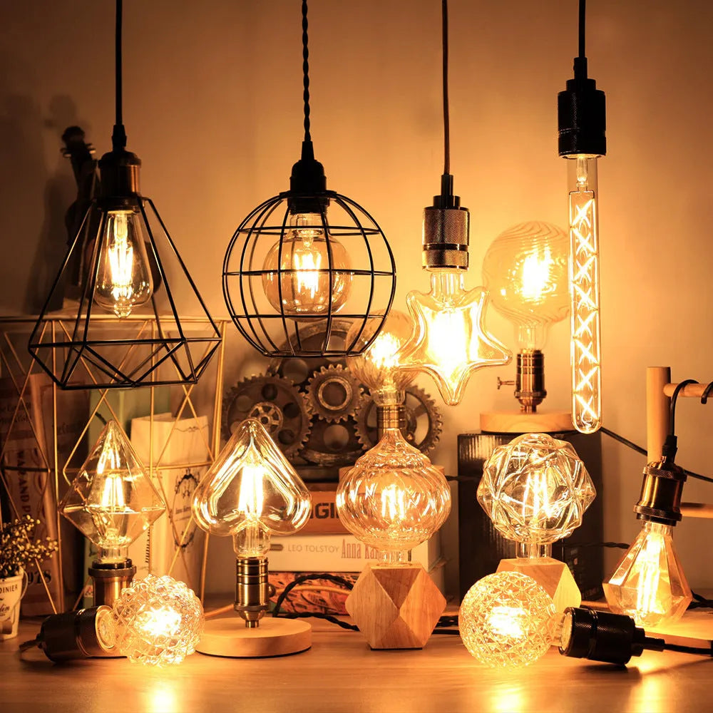 Retro shaped glass bulb 220V 4W 360lm 110x160mm in gold finish with pointed diamond shape