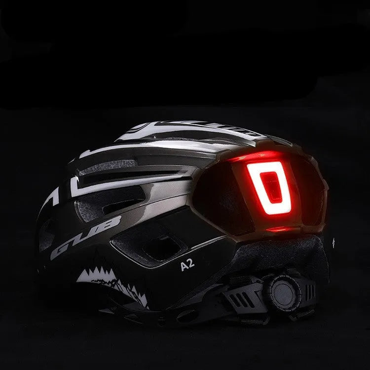 Mountain bike helmet with PC+EPS construction, USB tail light, 19 holes, adjustable 56-59CM fit, red colour