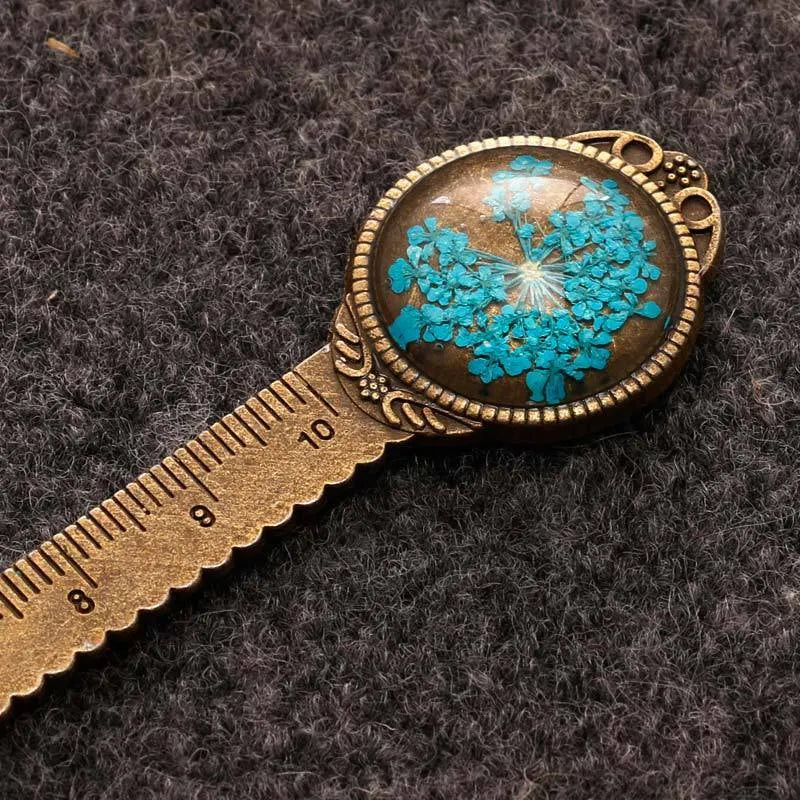 Handmade dried flower gypsophila ruler bookmark measuring 12cm with botanical designs
