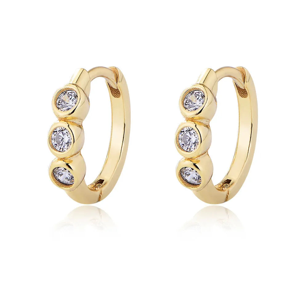 Pair of C-shaped 925 silver earrings with diamond treatment, available in yellow or white, geometric round and oval design
