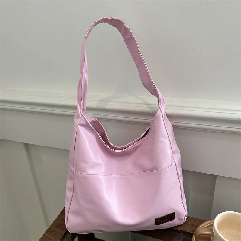 Women's retro tote bag large capacity bucket shape PU leather handbag with stitching detail black colour