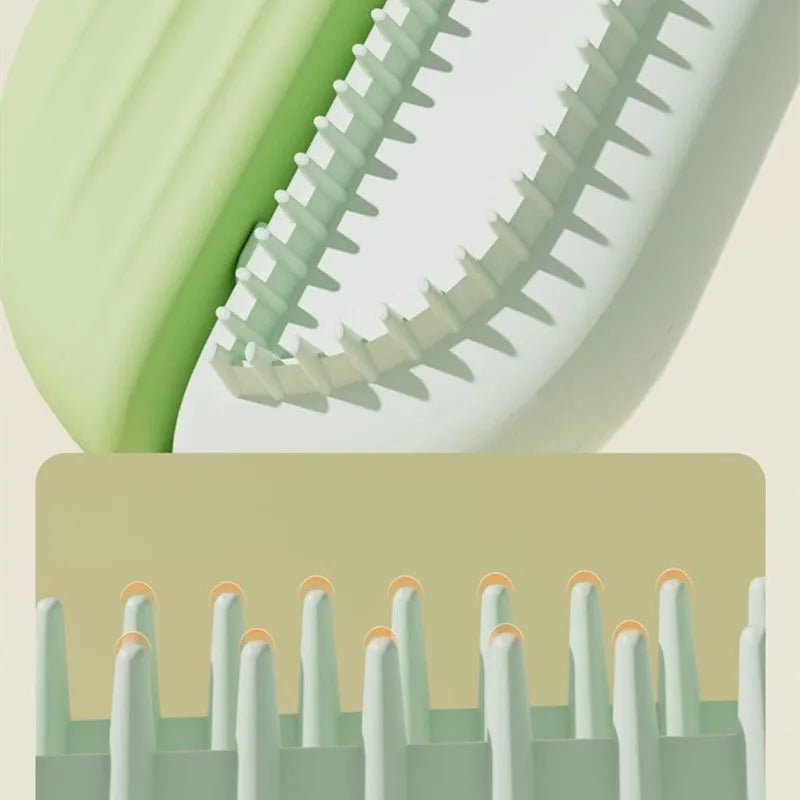 Pet grooming comb with water tank for cats and dogs in blue, green or yellow