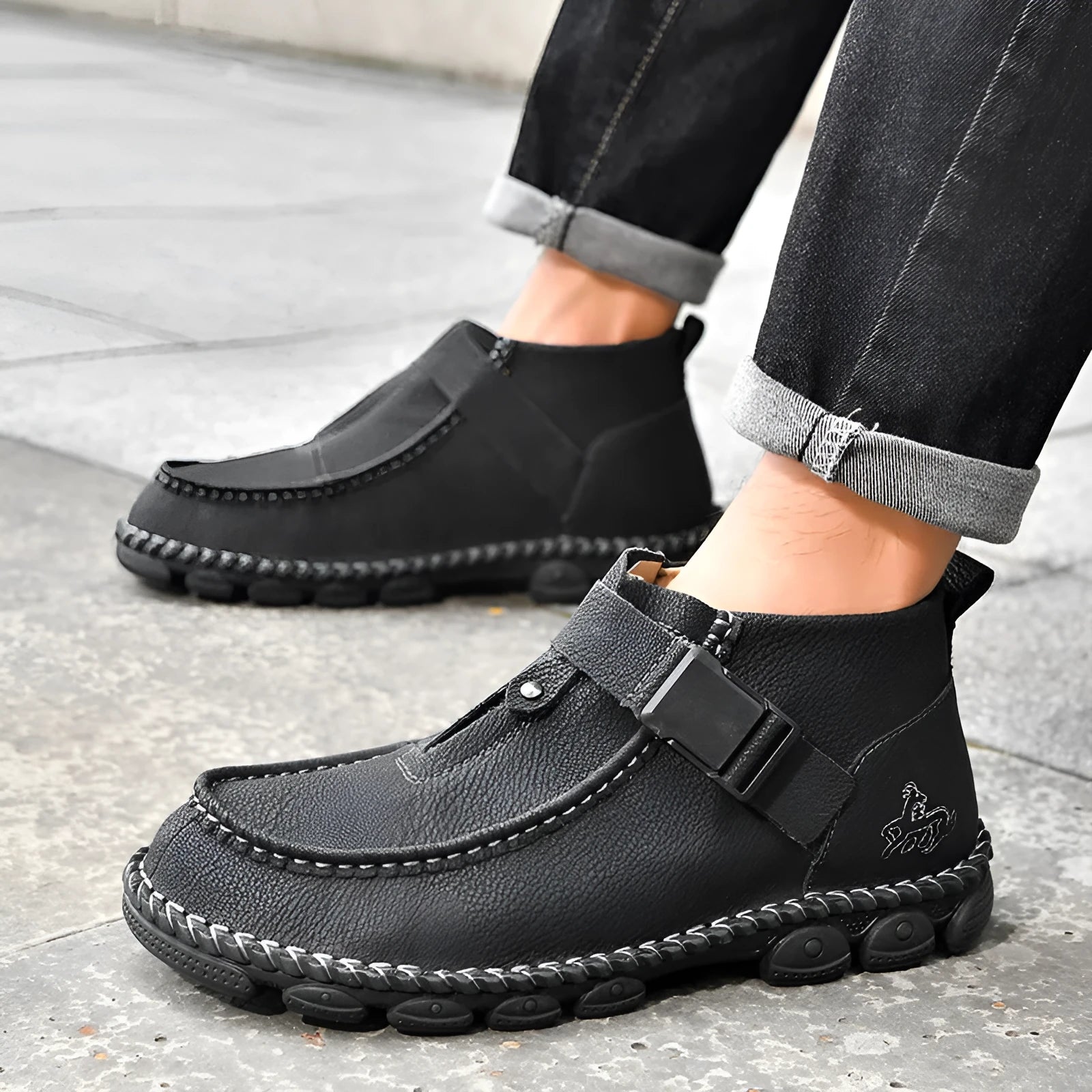 Handmade stitching casual flat bottom slip on lazy shoes in black synthetic leather