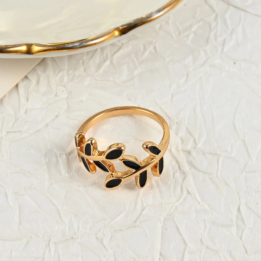 Gold acrylic leaf geometric fashion ring with electroplated finish and flower shape