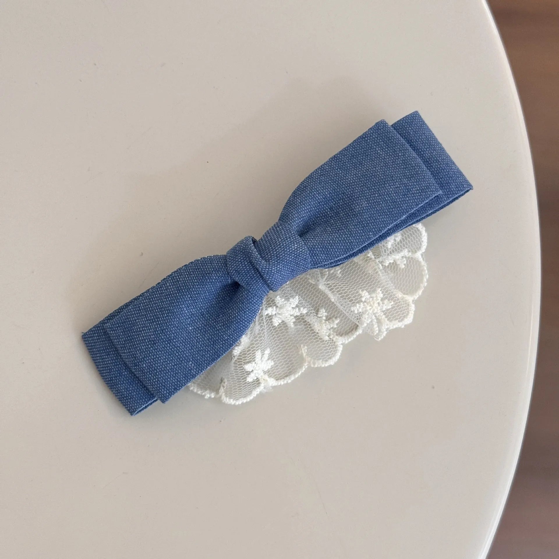 Cloth hairpin barrette with pastoral lace and bow designs for women