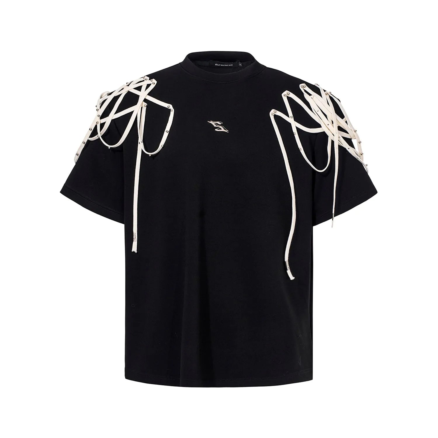 Black short-sleeved t-shirt with rivet ribbon padded shoulders and round neck collar