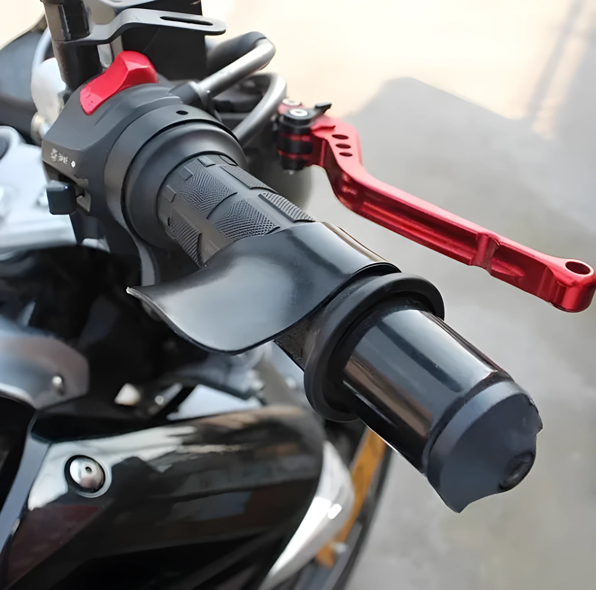 Black motorcycle booster cruise assist throttle rest on handlebar for long distance riding