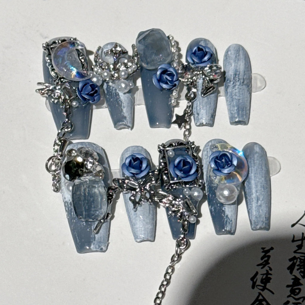 Blue night manicure set with rose and tulip patterns for ladies in four sizes