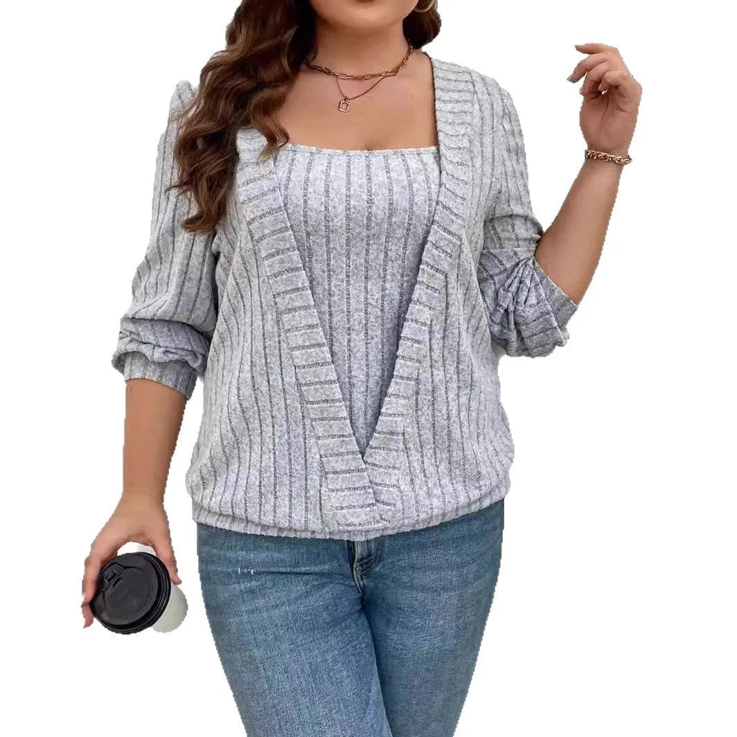 Women's loose fit ribbed false two-piece suit with V-neck and long sleeves in solid colour.