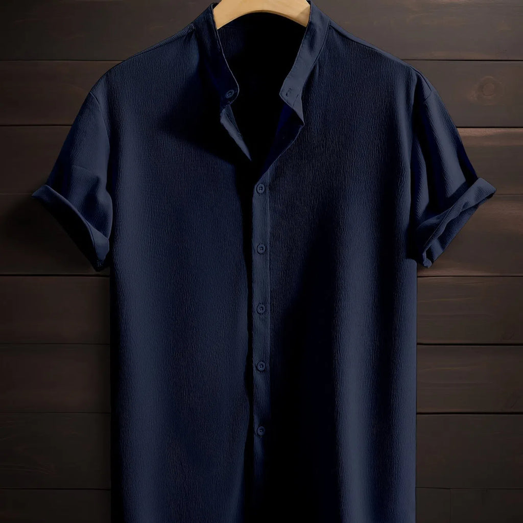 Men's casual loose fit stand collar short sleeve shirt in solid colour, breathable polyester, non-iron