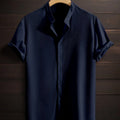 Men's casual loose fit stand collar short sleeve shirt in solid colour, breathable polyester, non-iron