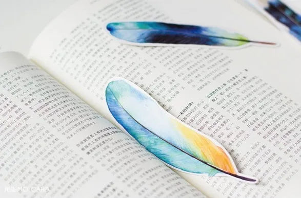 Feather bookmark 30 piece set – creative paper bookmarks in assorted colours, each 4.5 x 15.5 cm