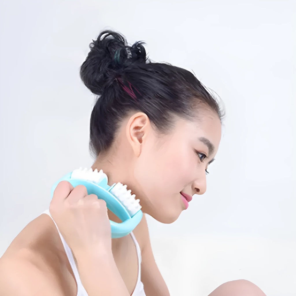 Handheld anti cellulite massager roller with blue dot wheel on white background, 13.5x8.5cm