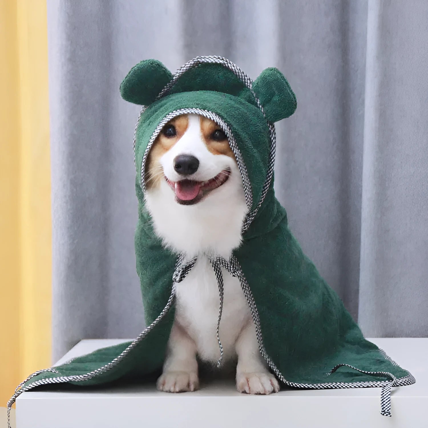 Grey and green ultra fine fibre pet towels for dogs and cats in three sizes.