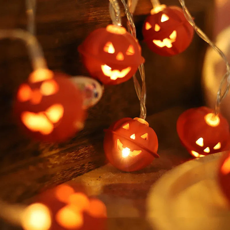 Halloween string lights with iron pumpkin and ghost pendants in warm white, 10 lights on 1.65m string